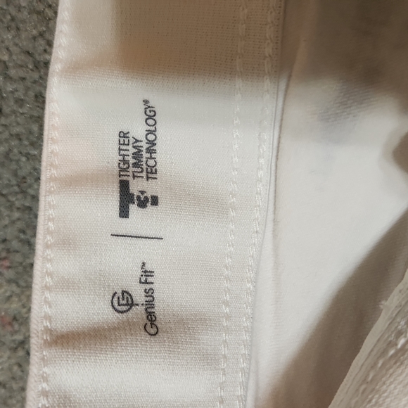 Lane Bryant white capris nwot - Picture 3 of 9